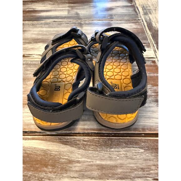 Khombu Brady Gray Kids Sandals Size 11 - Picture 3 of 5